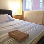Brumstay Uk - 5 Bed Townhouse With Garden And Parking For Upto 3 Small Cars
